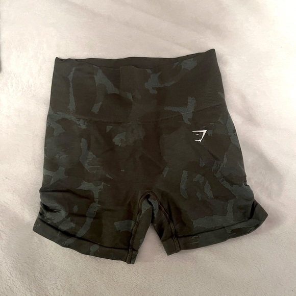 Gymshark shorts - Picture 1 of 2
